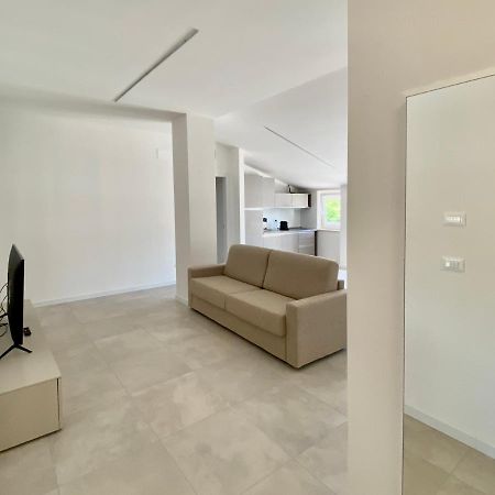 Em Apartments Lignano Sabbiadoro Eksteriør billede