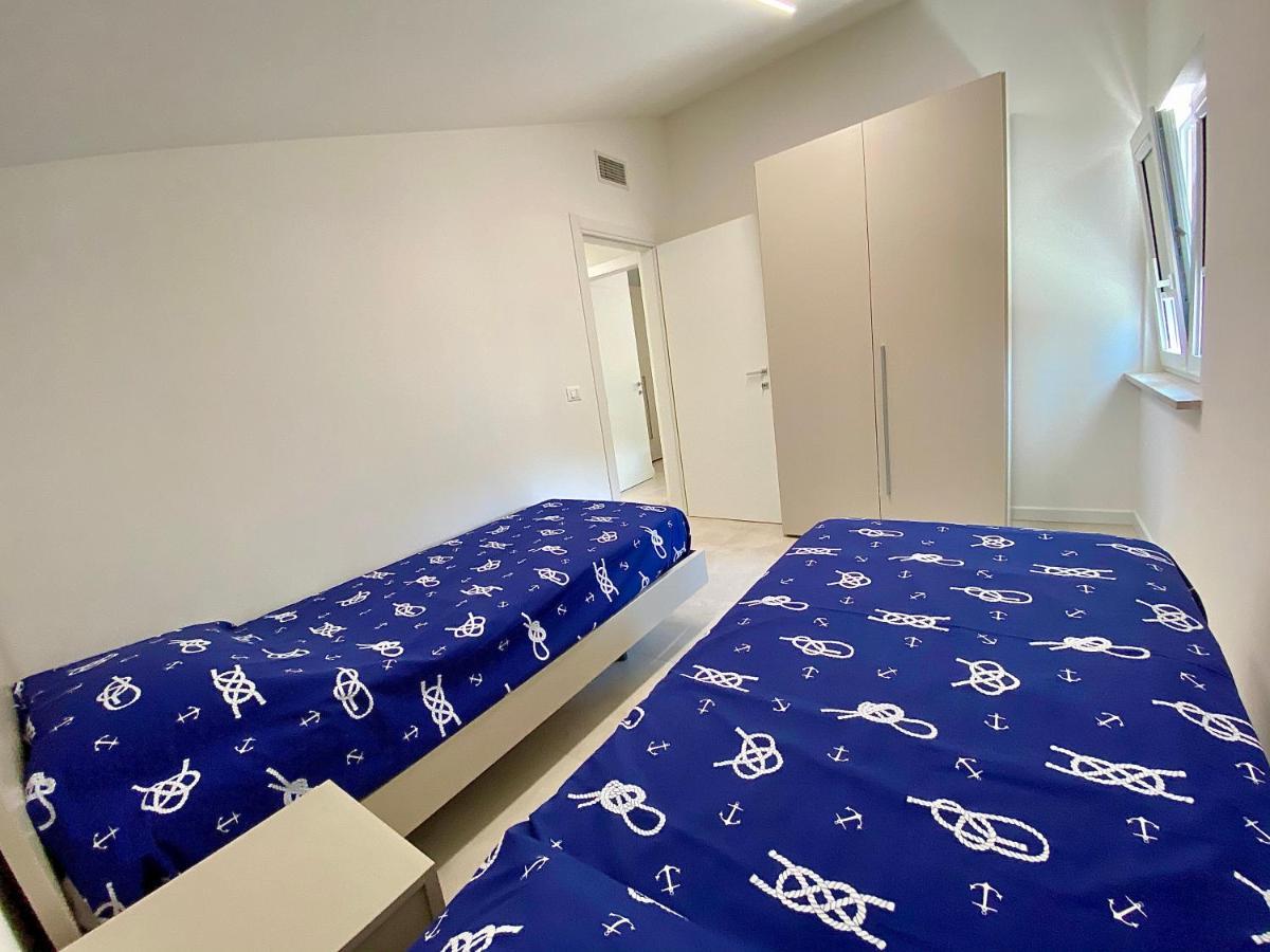 Em Apartments Lignano Sabbiadoro Eksteriør billede