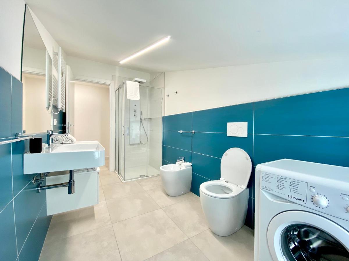 Em Apartments Lignano Sabbiadoro Eksteriør billede