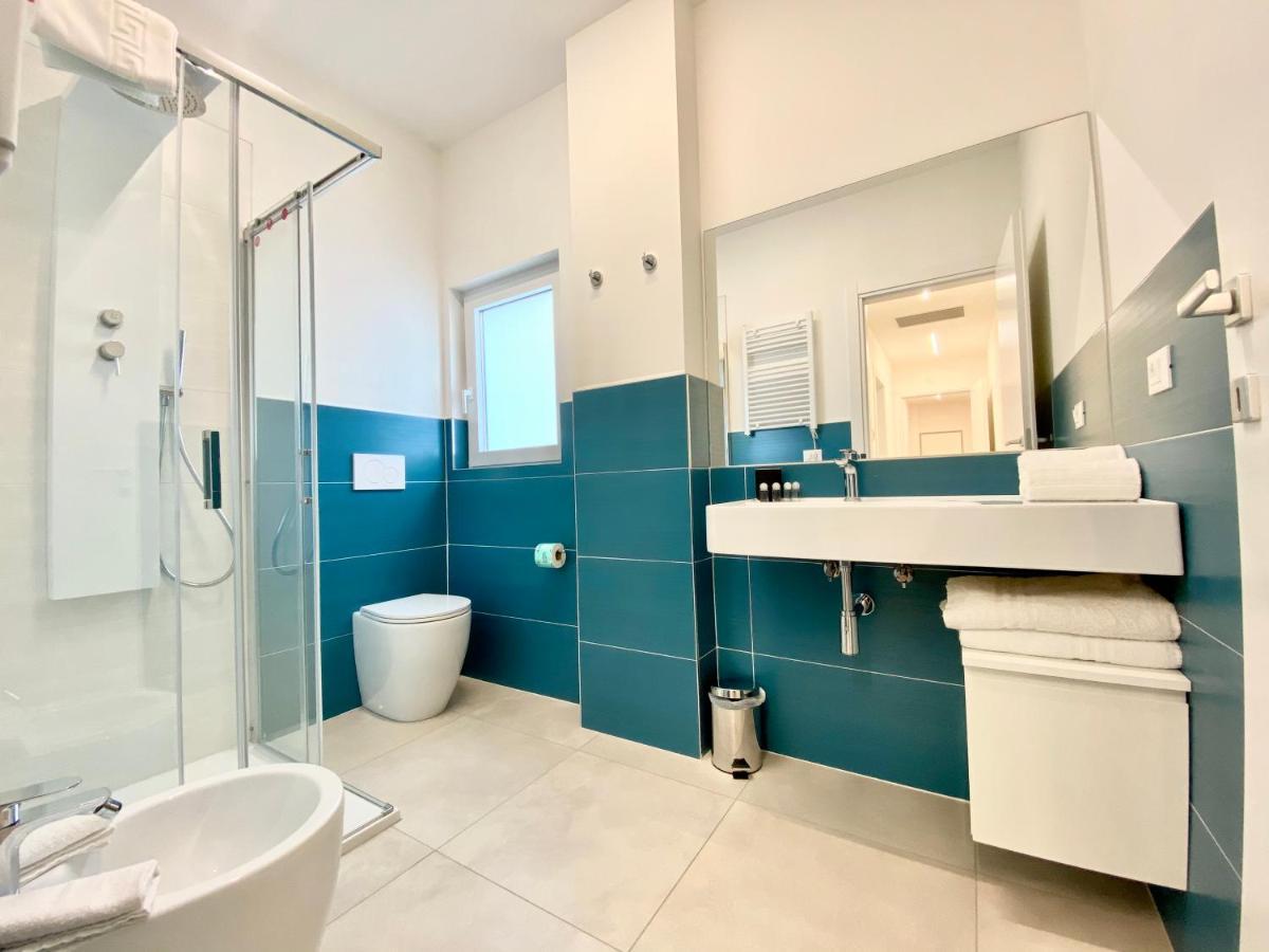 Em Apartments Lignano Sabbiadoro Eksteriør billede