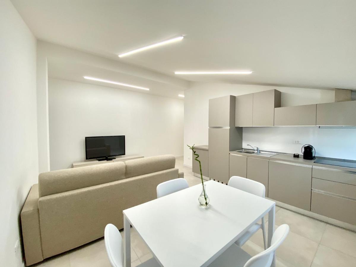 Em Apartments Lignano Sabbiadoro Eksteriør billede