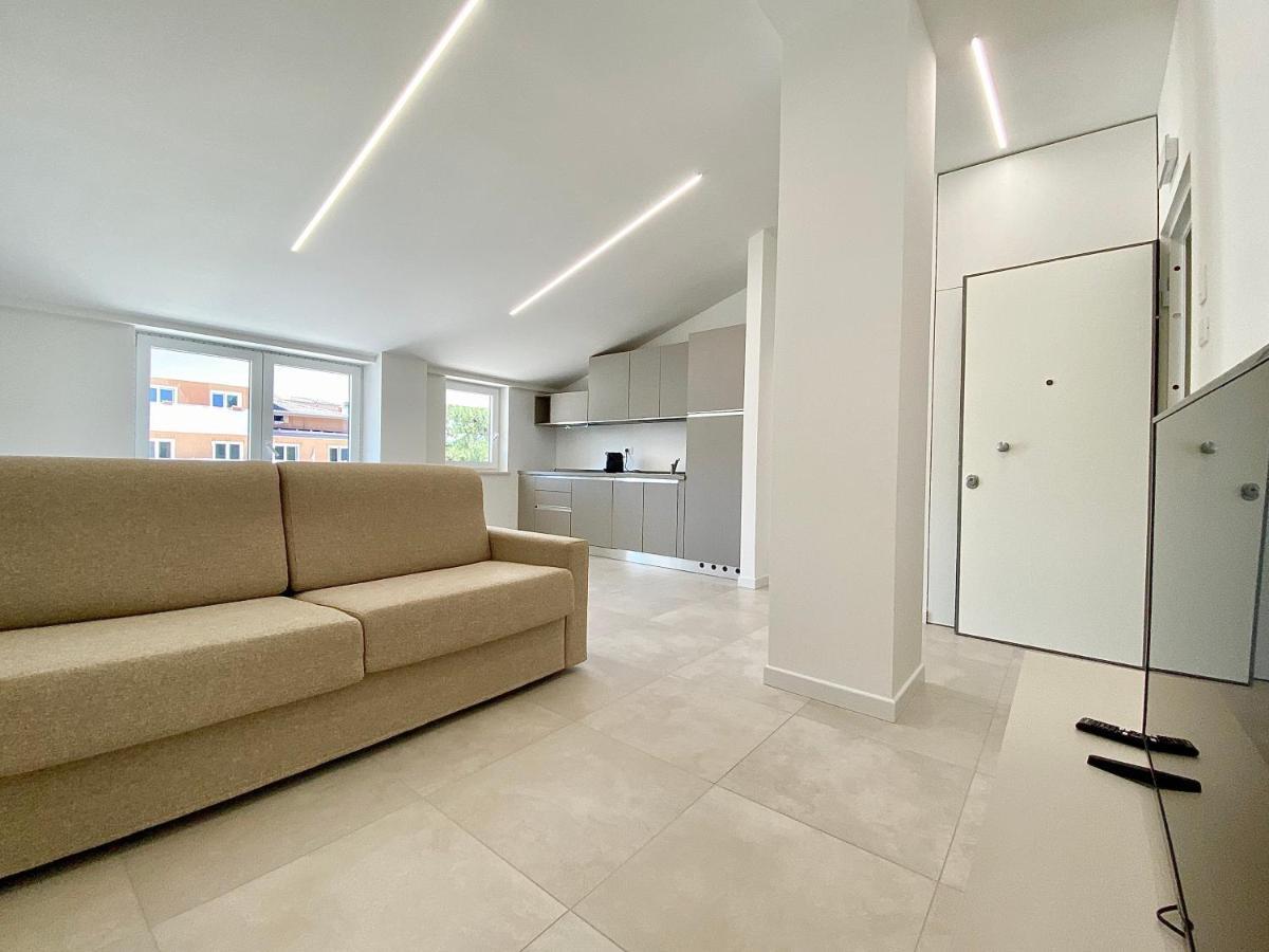 Em Apartments Lignano Sabbiadoro Eksteriør billede