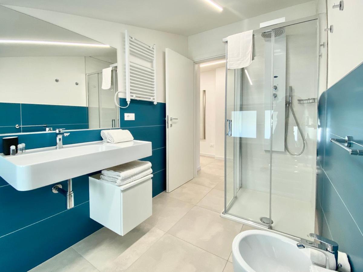 Em Apartments Lignano Sabbiadoro Eksteriør billede